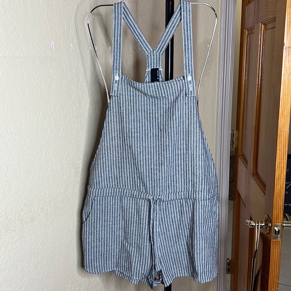 BODI Romper size small